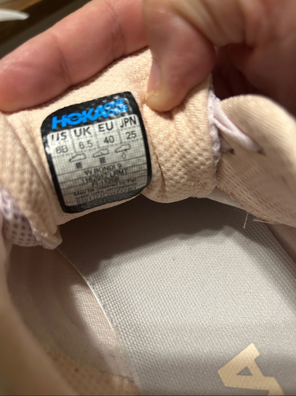 Hoka Bondi 9 Shoes size 8B - Picture 2 of 9
